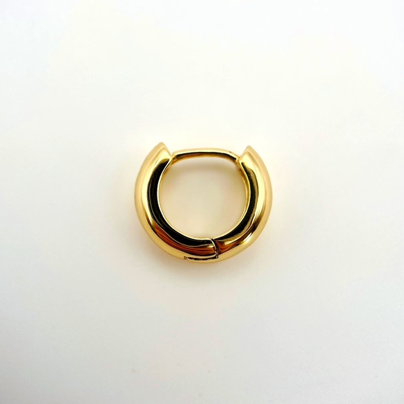 14k gold platted huggie hoops. - Picture 2 of 5